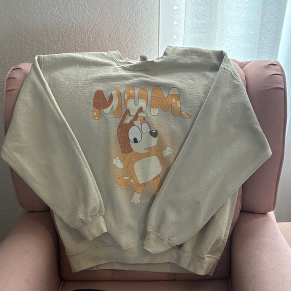 Bluey Mum crew neck sweat shirt - Picture 2 of 4